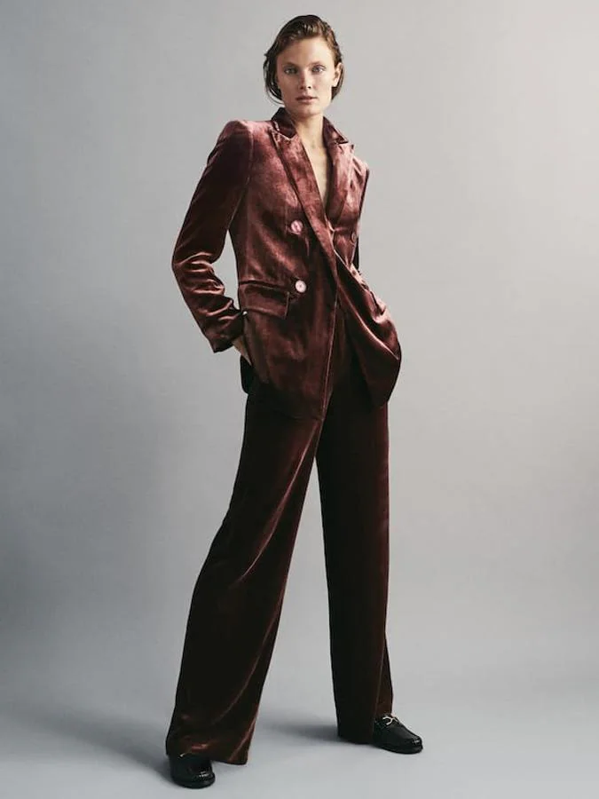 Transistor Mamá Indiferencia Fotos: Pantalón de terciopelo, la prenda tendencia que necesitas para  elevar cualquier estilismo | Mujer Hoy