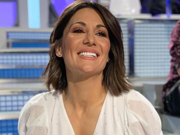 El conjunto de falda y chaqueta de tweed de Nagore Robles que ha triunfado en las redes
