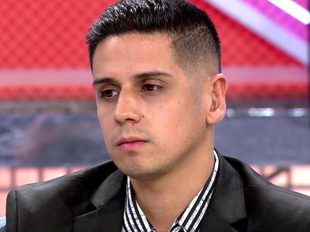 Christofer reaparece roto de dolor y confiesa que ya no vive con Fani