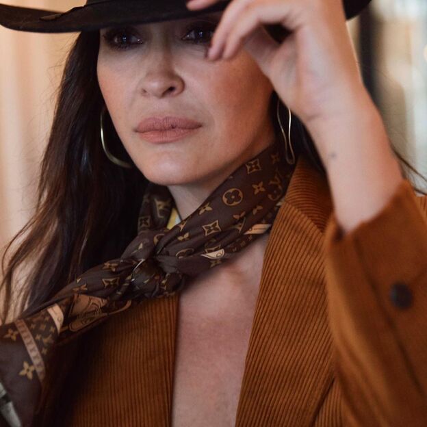 Sabemos cuál es el abrigo favorito de Vicky Martín Berrocal (y si no tienes uno, lo necesitas ya)