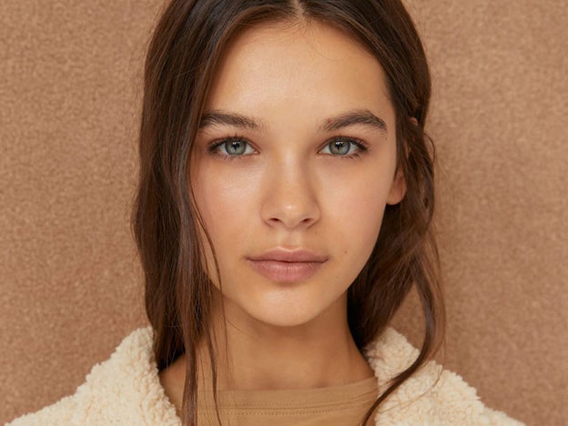 Este es el motivo por el que no debes usar el mismo producto fortalecedor para pestañas y cejas