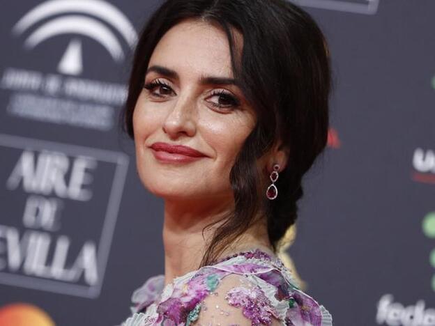 Cómo presumir de melena a los 40: los cortes de pelo que rejuvenecen a cualquier edad, el color que más favorece y los trucos que tienes que saber