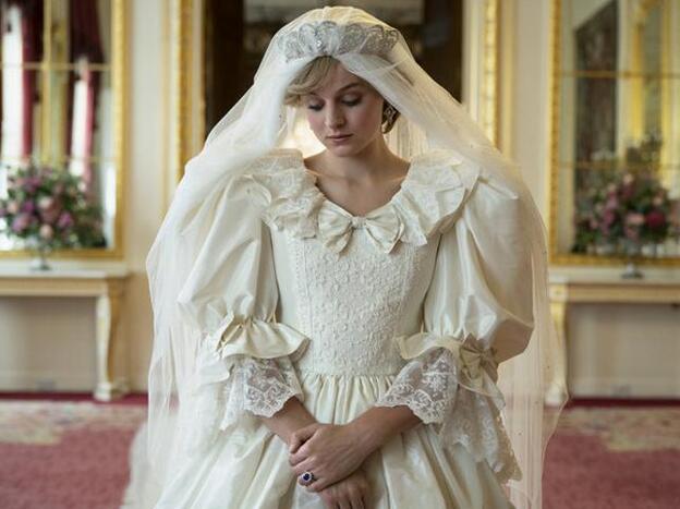 Lo más fuerte de The Crown no es la historia de Lady Di, es la de las primas ocultas de la reina: encerradas en un psiquiátrico y dadas por muertas