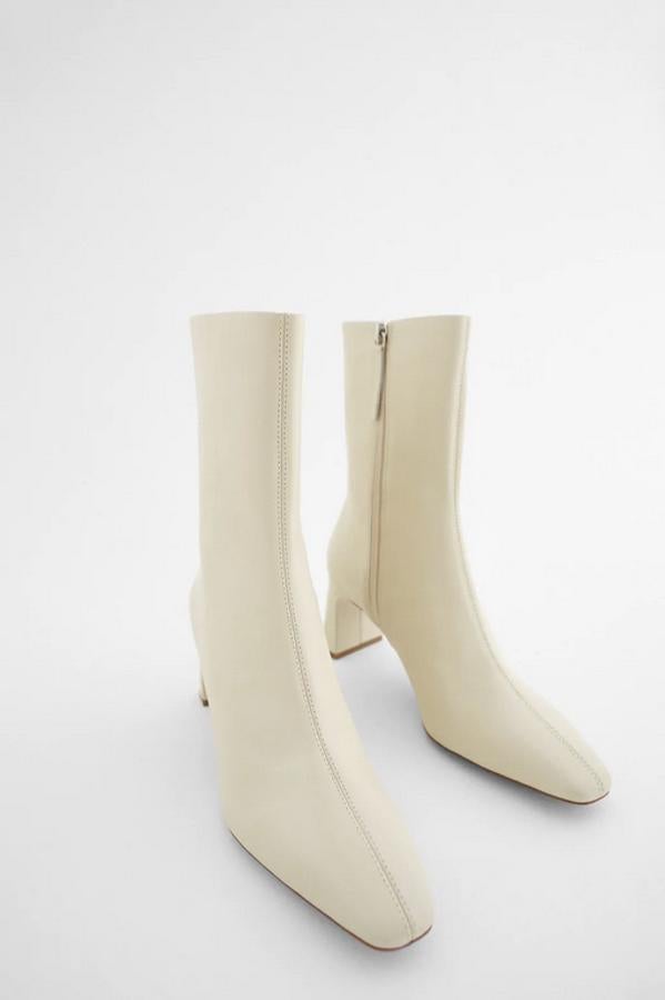 Botas y botines blancos perfectos para copiar la tendencia de estilo de las influencers