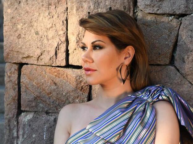 Tamara pone música al vino