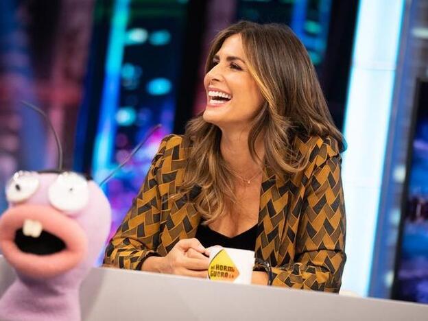 La blazer de Nuria Roca que ha llevado en 'El Hormiguero' y que subirá el nivel de tus looks de oficina