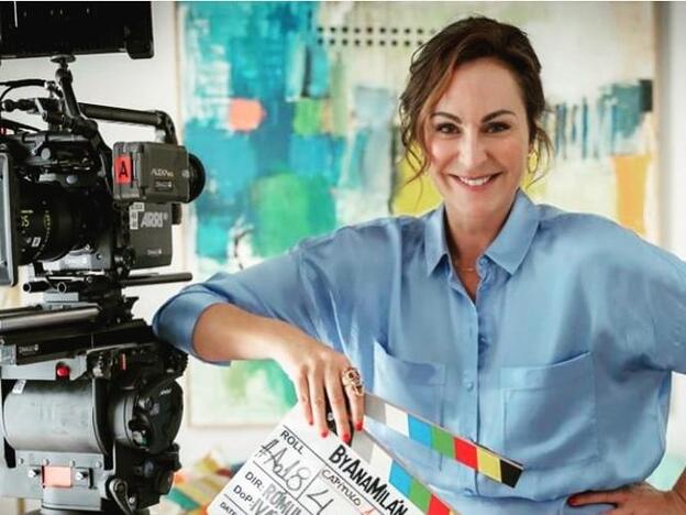 El cambio de look de Ana Milán al que ha añadido un flequillo largo muy cómodo con el que pocas se atreverían