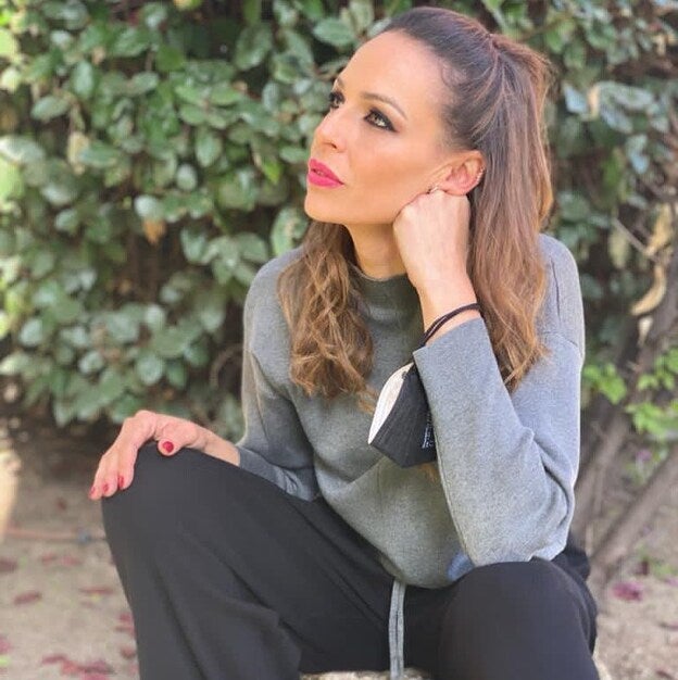 Camisón de Intimissimi y botas negras: así es el look de noche de Eva González que está arrasando