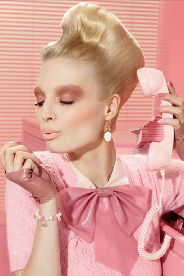 Tutoriales de maquillaje de Youtube: la técnica de relajación definitiva que tu cerebro necesita para librarse del estrés