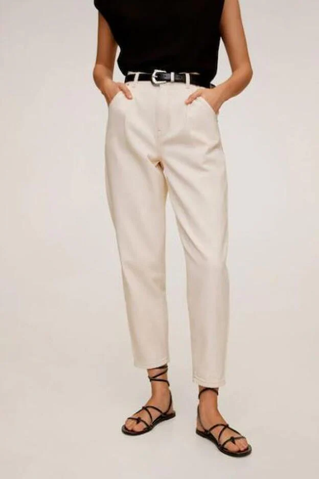 Los pantalones blancos de Mango de Eugenia Silva: cómodos, muy ponibles y sientan de | Mujer Hoy