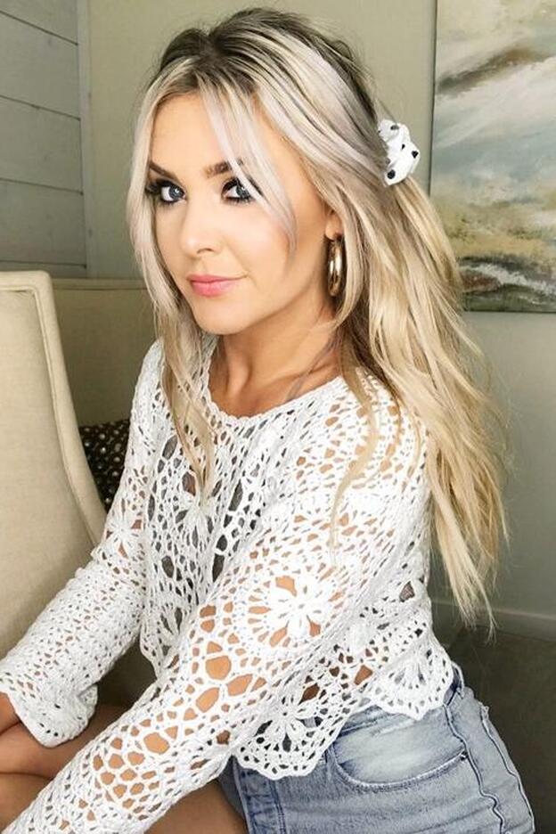 La mejor inspiración para conseguir recogidos en cinco minutos está en el Instagram de esta influencer