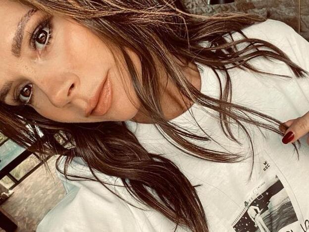 Con estas mechas balayage, Victoria Beckham consigue quitarse 10 años sin abandonar el color de pelo castaño