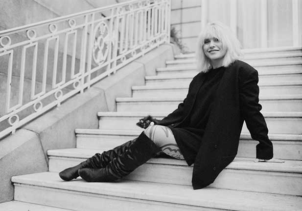 Debbie Harry, la irreverente "muñeca hinchable" del rock que se negó a ser la típica cantante sumisa