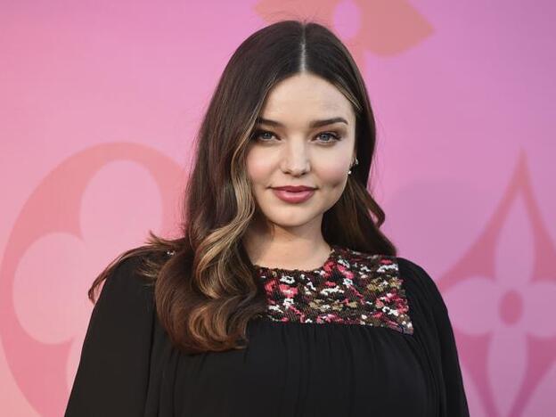 Las mechas que consiguen efecto buena cara e iluminarán tu melena de manera natural son las Hair Money Piece