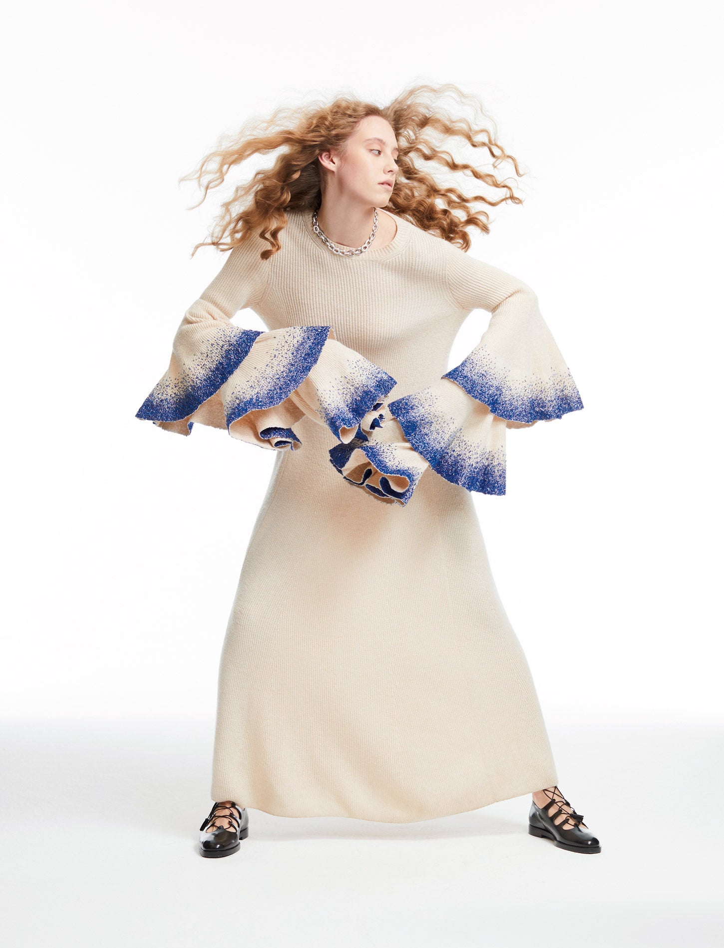 Brillos metalizados, tejidos suntuosos... estos son los códigos de los nuevos looks de noche