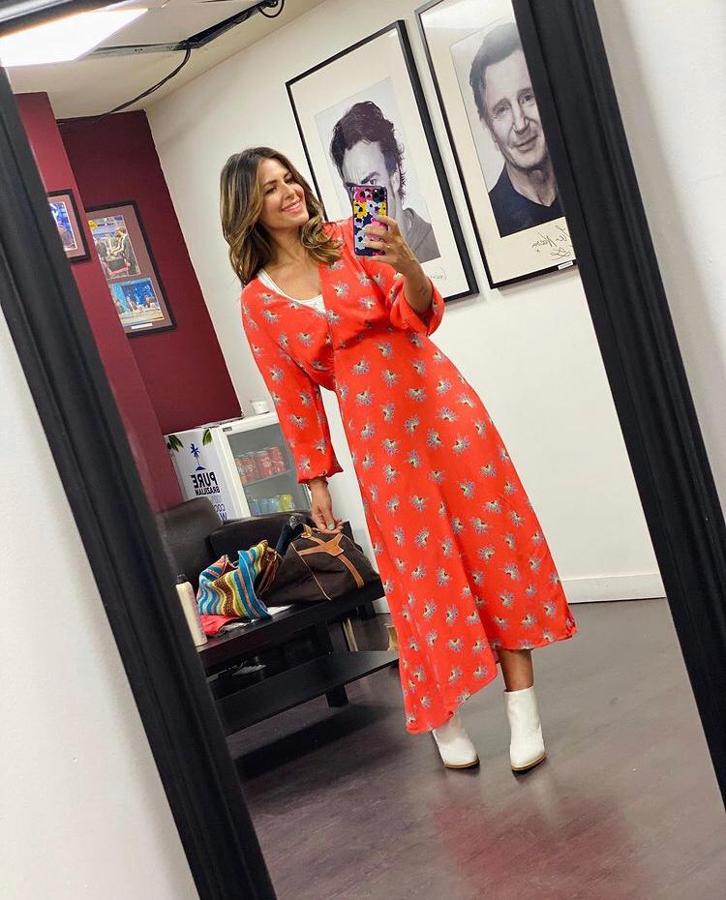 Pantalones de Mango, faldas midi y mucho flúor: Estos son los mejores looks de Nuria Roca del 2020