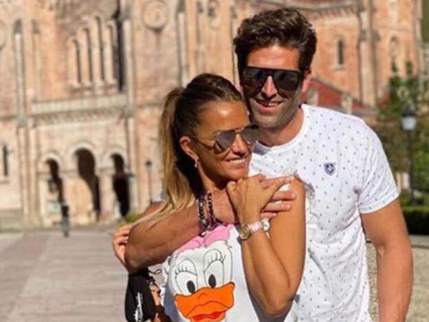 Marta López y Efrén Reyero se defienden de los que señalan que su relación ha sido un montaje