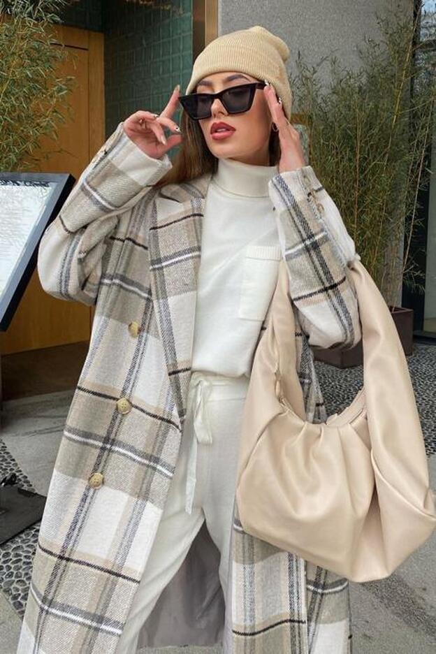 Estos dos abrigos baratos de Primark tienen el estampado tendencia del 2021 y son ideales para llevar con todo