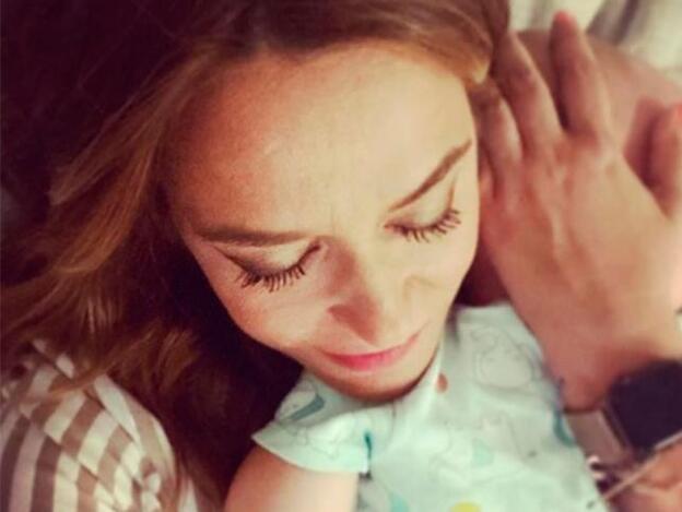 Así va a pasar Toñi Moreno la primera Navidad de su hija, Lola