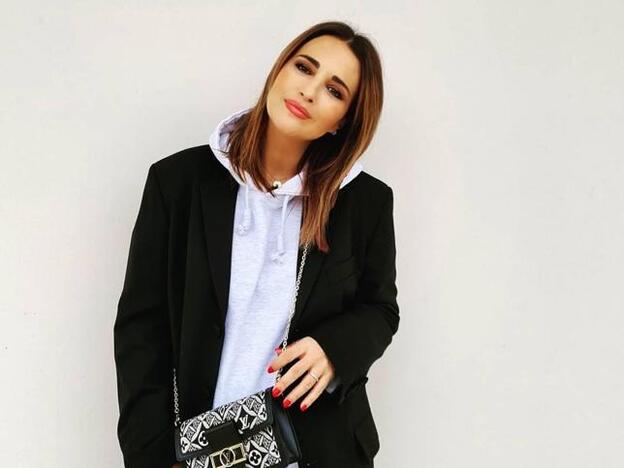 Paula Echevarría arrasa en Instagram con un vestido de 13 euros muy ponible y favorecedor