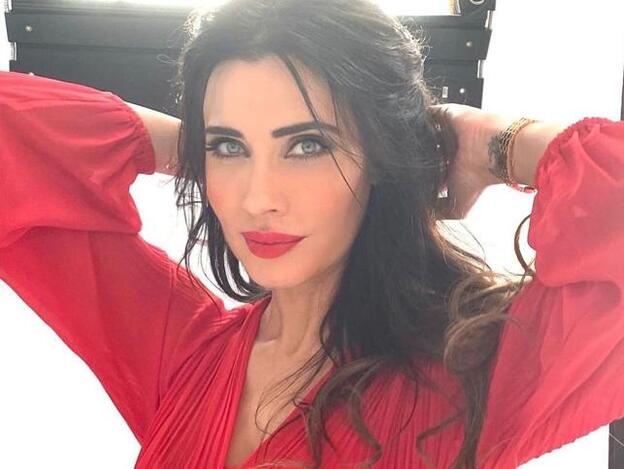Pilar Rubio nos ha descubierto la falda que más estiliza y que lo disimula todo