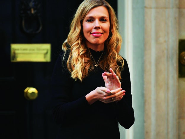 Maternidad, coronavirus, novia de y estrella millennial: Carrie Symonds solo ha necesitado 18 meses para conquistar los titulares