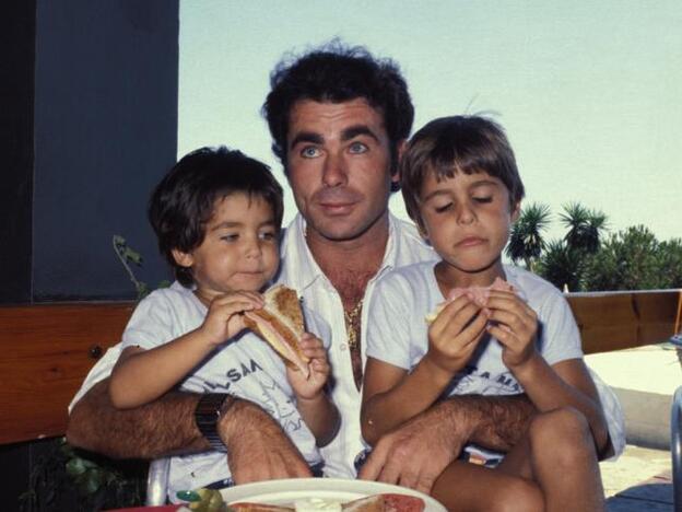 La vida sin épica de los herederos de Paquirri: por qué los héroes del toreo se ganan hoy la vida en la televisión rosa