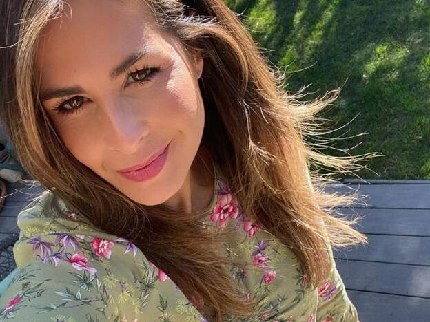 Nuria Roca se pone estas zapatillas de supermercado y recibe muchas críticas de sus seguidores