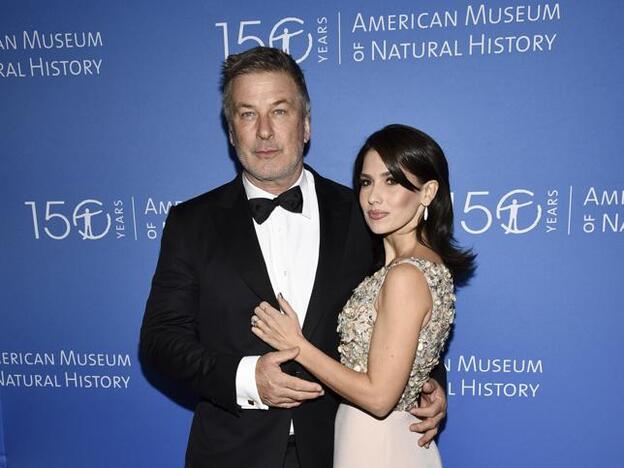 La mujer de Alec Baldwin lleva años engañándonos: no, no es española...