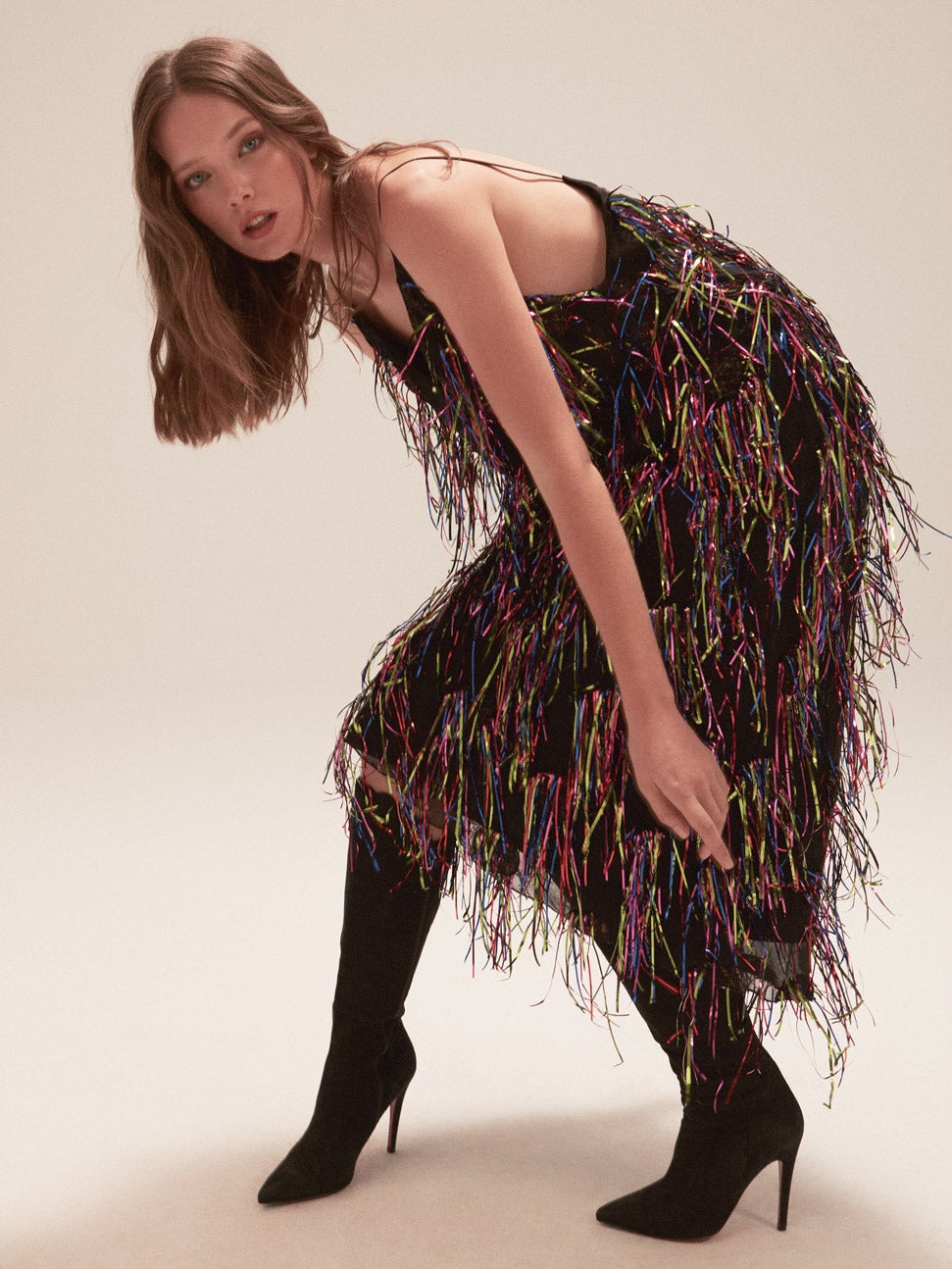 Los años 20 vienen para quedarse: flecos y looks de fiesta para empezar el año con buen pie