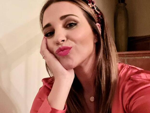 Los pantalones vaqueros de Stradivarius de Paula Echevarría que sientan de maravilla estés o no embarazada