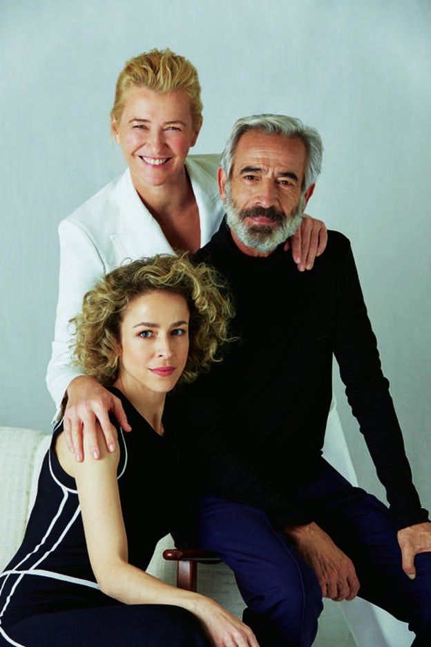 Cuéntame llega a 2020 y refleja la pandemia en su nueva temporada: hablamos con Ana Duato, Imanol Arias y el nuevo fichaje de la serie, Silvia Abascal