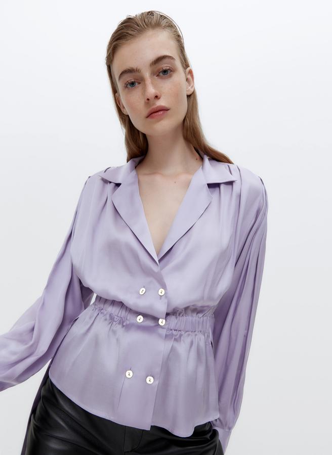 11 camisas que todavía puedes comprar en las rebajas de Uterqüe