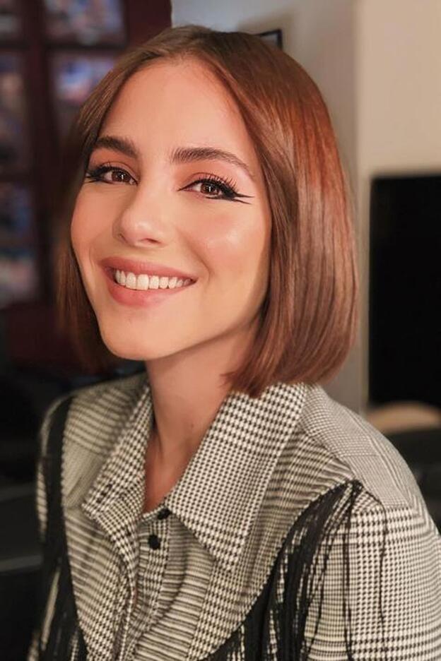 Si buscas un eyeliner gráfico que agrande la mirada, este de Andrea Duro es perfecto (y tenemos los trucos de su maquilladora de confianza)