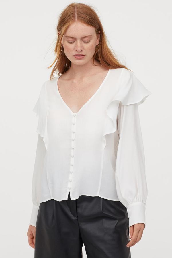 Los chollos de las rebajas de H&M: Blusa blanca