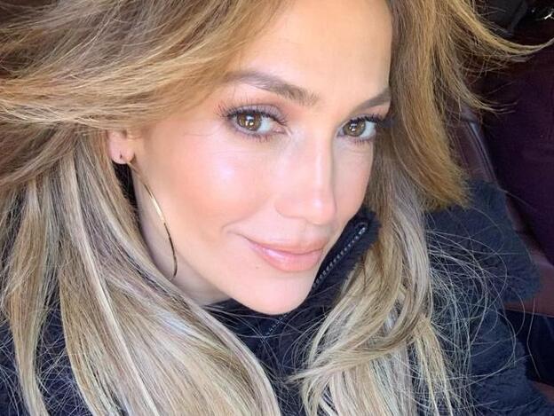 El vídeo sin maquillaje de Jennifer Lopez con el que enseña los efectos de su mascarilla antiedad favorita