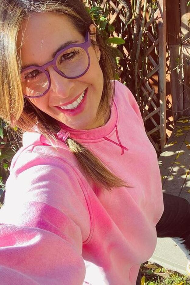 Nuria Roca tiene la sudadera más original y perfecta para ir a juego con tu hija o con tu mejor amiga