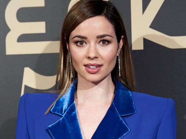 Dafne Fernández triunfa con un vestido de C&A de 12 euros muy favorecedor que te pondrás con todo