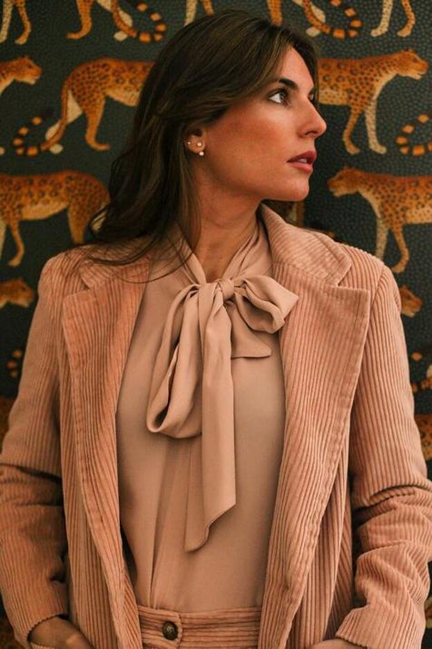 Tenemos nuevo long bob favorito gracias a Lourdes Montes y su corte de pelo midi a los 37 que quita 10 años al instante