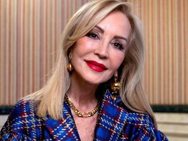 Carmen Lomana, Cristina Pedroche y hasta María Teresa Campos: La exitosa blazer de cuadros que favorece tengas la edad que tengas