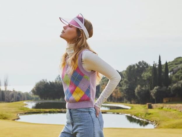 ¿Vuelve el estilo 'preppy'? Los chalecos, jerséis y chaquetas de rombos que llevarían Serena y Blair en 'Gossip Girl' (o Tamara Falcó)