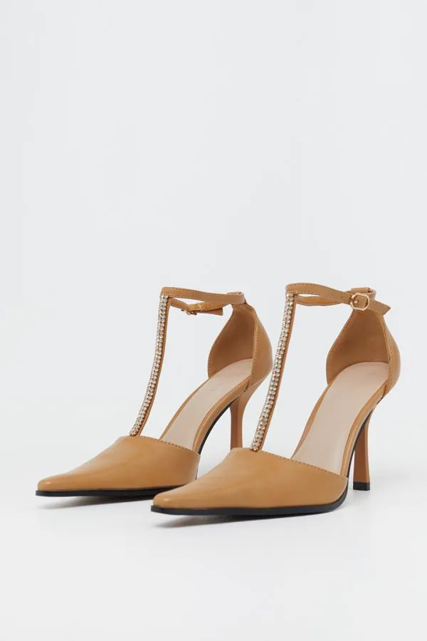La nueva de Sfera nos propone los zapatos más cómodos y combinables que podrás usar incluso en primavera Mujer Hoy