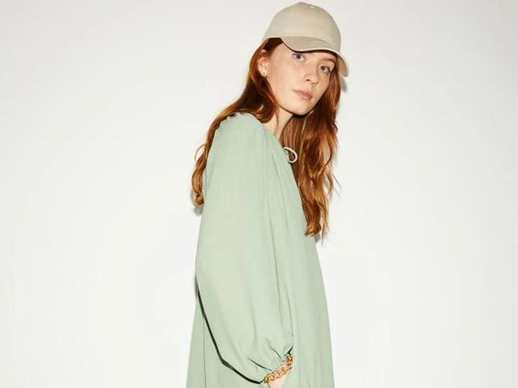 Fotos: Vestidos, sudaderas, jerséis o anorak. La nueva colección de H&M apuesta por el verde y nos todo | Mujer Hoy