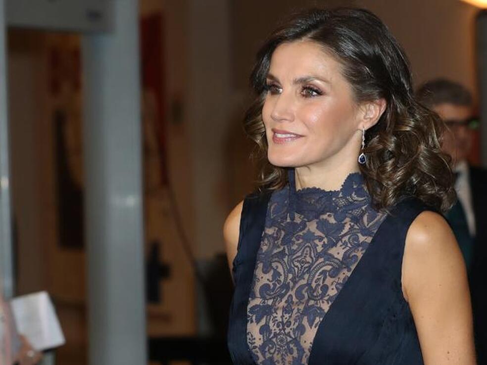 Se dice, se cuenta que este es el aceite facial favorito de la reina Letizia para reafirmar, hidratar y borrar las arrugas por la noche