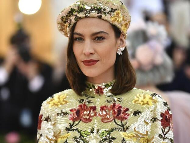 El corte de pelo perfecto para ganar volumen en el cabello fino sigue siendo este ¡Palabra de Alexa Chung!