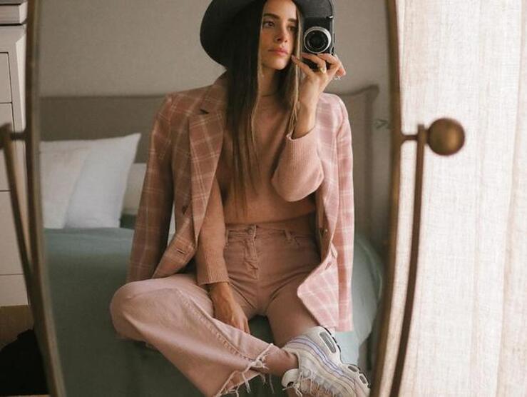 Americanas, abrigos y vaqueros rectos: los mejores looks de febrero (que también llevarás en marzo) y que arrasan en Instagram