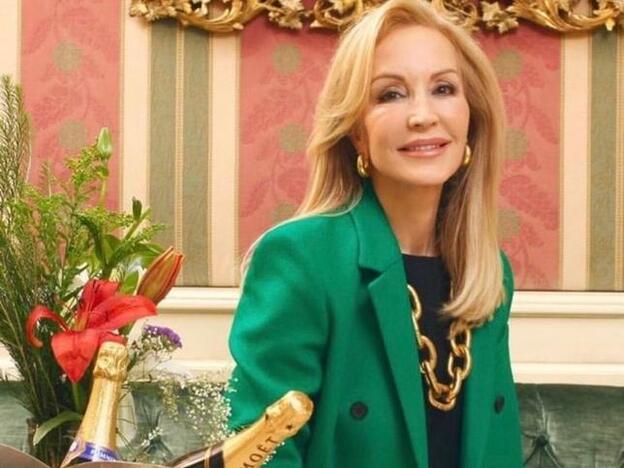 Carmen Lomana ha encontrado el sérum ideal para reafirmar, regenerar e iluminar su piel gracias a la investigación con células madre