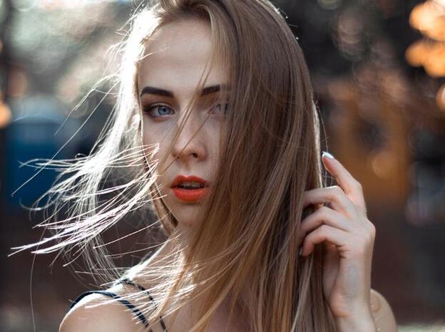 Hemos dado con el tratamiento con colágeno más efectivo para que tu pelo adquiera grosor y tenga un plus de brillo y suavidad en menos de 5 minutos