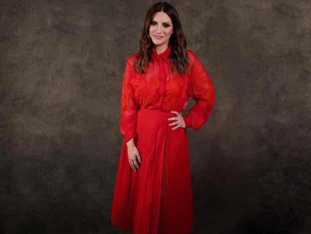 Globos de Oro 2021: Laura Pausini apuesta por una melena con ondas naturales el día que gana el galardón a la Mejor canción original