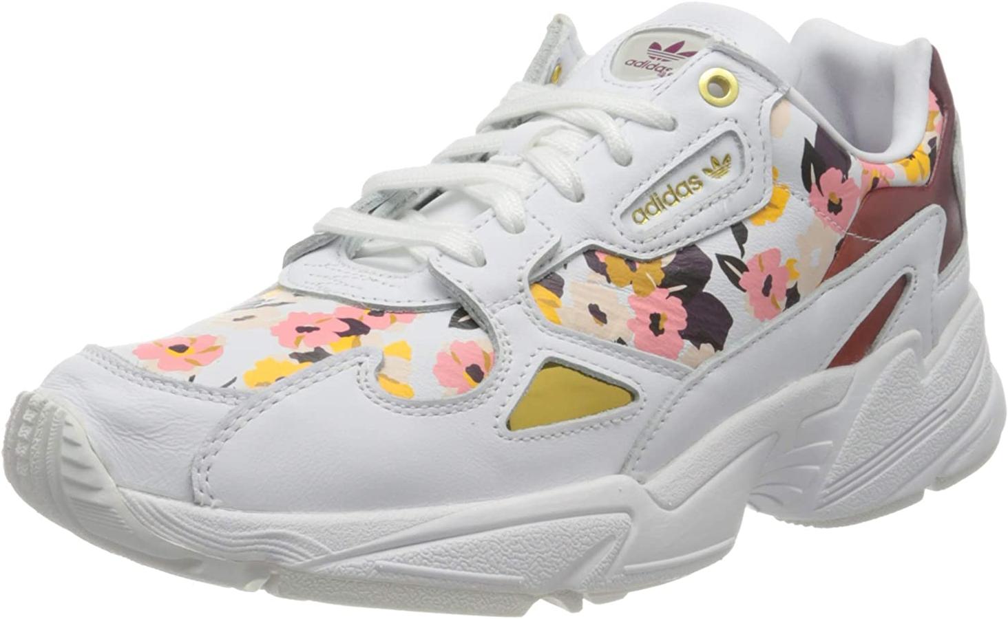 Las 10 zapatillas cómodas y de plena tendencia que querrás llevar con vestido, falda o vaqueros esta primavera (y que hemos encontrado más baratas en Amazon)